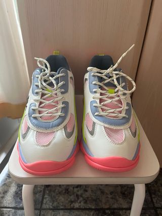 Zapatillas Fila Strada Lucid Nuevas