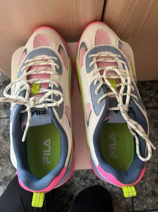 Zapatillas Fila Strada Lucid Nuevas