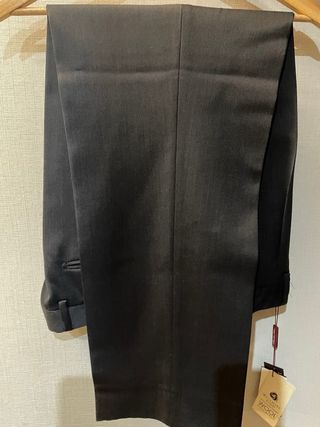Pantalón de vestir caballero talla 52 negro Gris