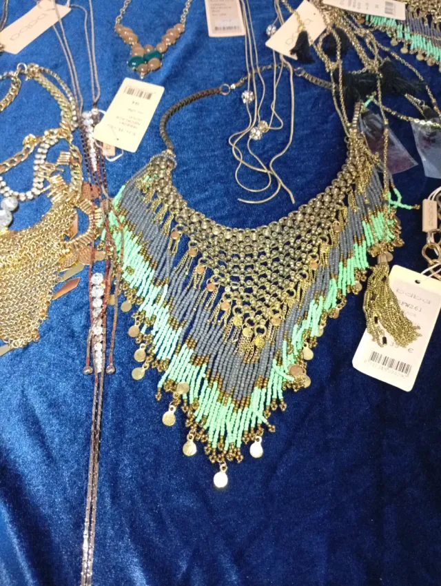 Collares de alta calidad a mitad de precio