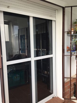 Vendo 2 Puertas correderas de aluminio.