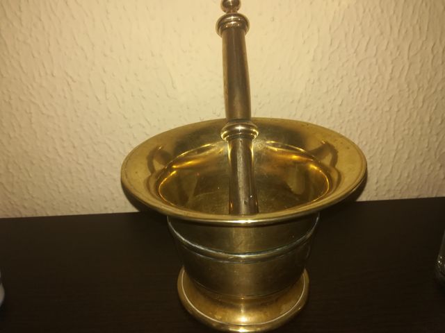 Grande mortaio e pestello