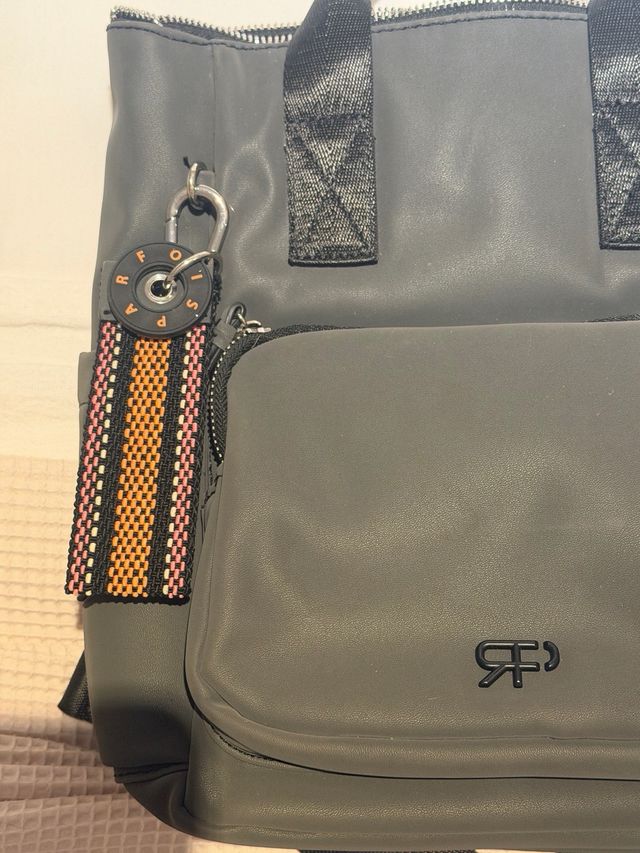 Mochila Parfois gris