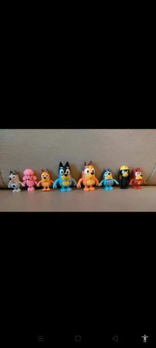 Lotto 8 personaggi Bluey e Bingo