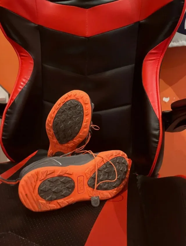 Botas de montaña CMP grises y naranjas talla 37