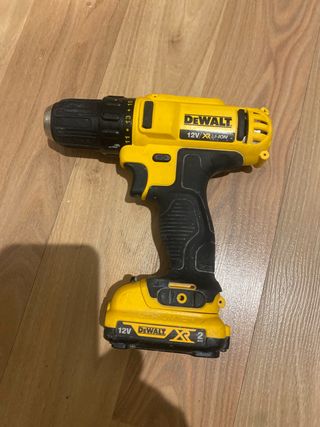 Taladro Dewalt 12V con Batería 2Ah