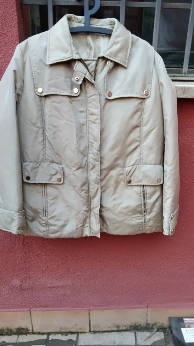 Chaquetón beige señora