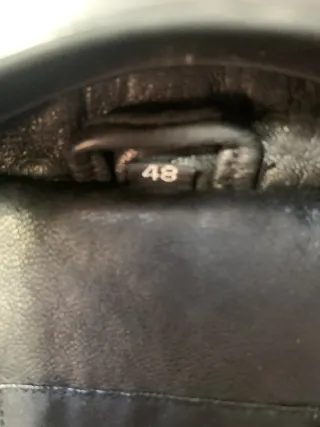 Cazadora de cuero Camel negra