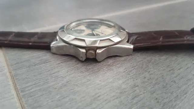 Reloj de hombre con correa de cuero