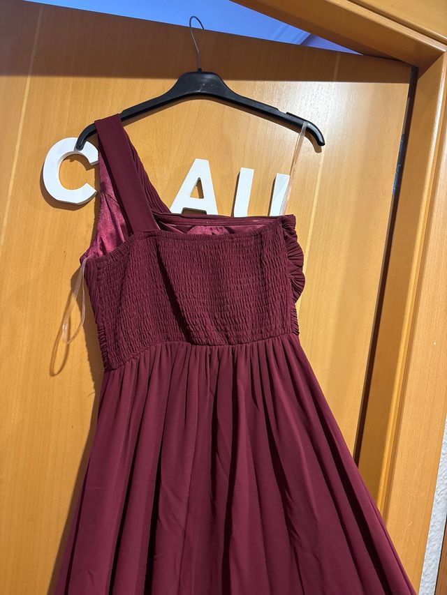 Vestido granate de fiesta