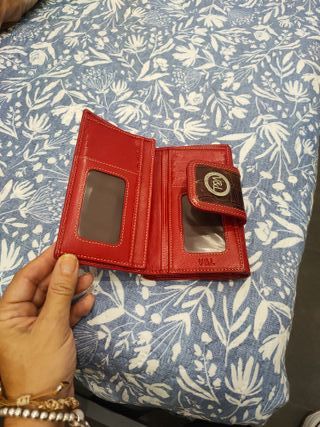 Monedero Victorio & Lucchino Rojo y Marrón