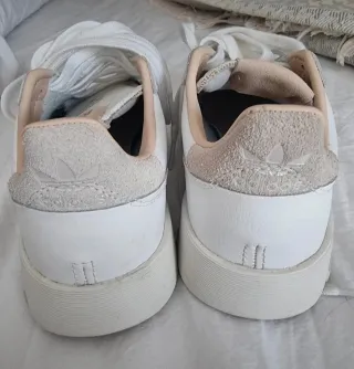 Adidas Zapatillas Beige y Blancas 36