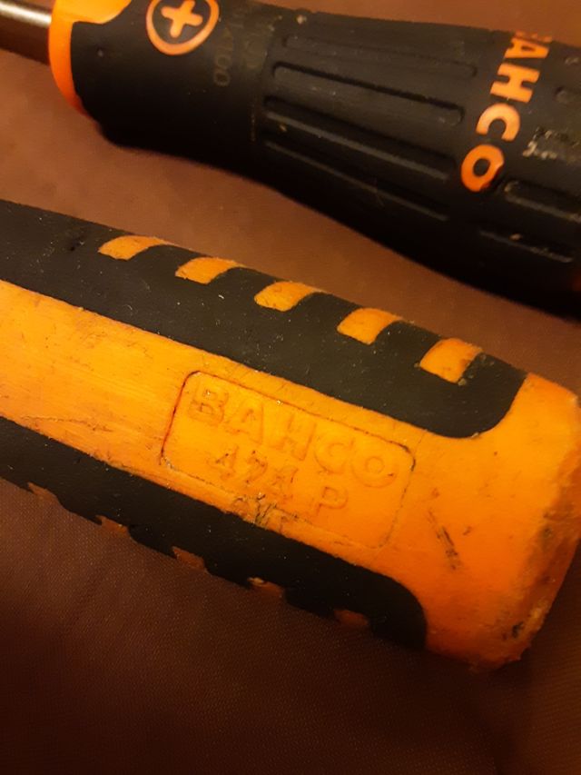 Lote herramientas Bahco: destornillador y formón.b