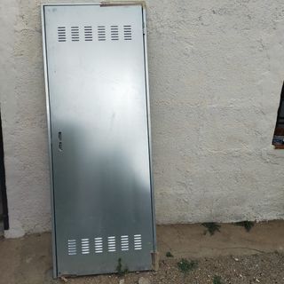 Puerta trastero metálica nueva sin usar