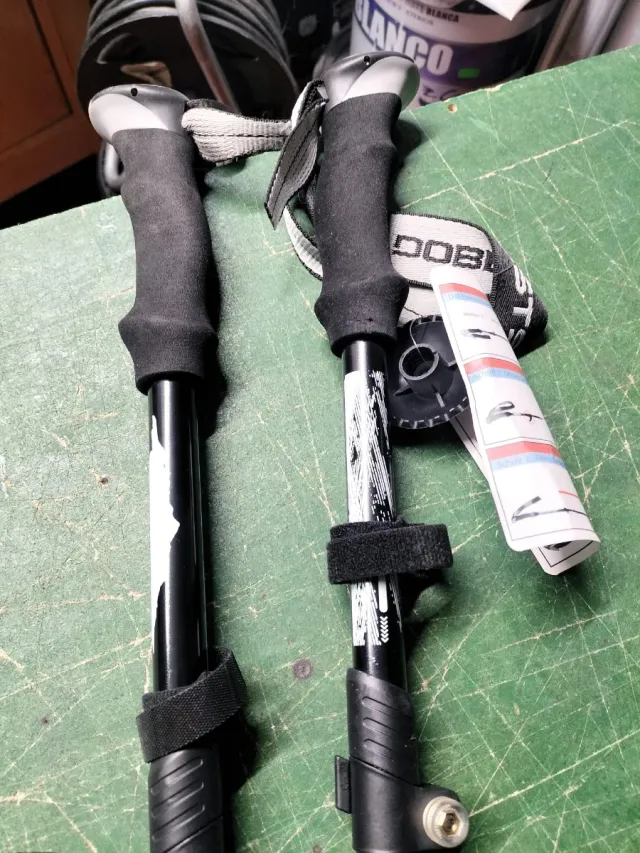 Bastones de senderismo plegables