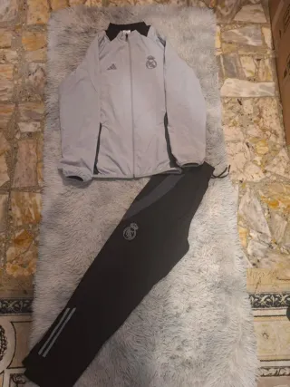 Conjunto Adidas Real Madrid Gris y Negro