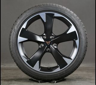 Llantas R18 con Neumáticos Bridgestone 225/40/18