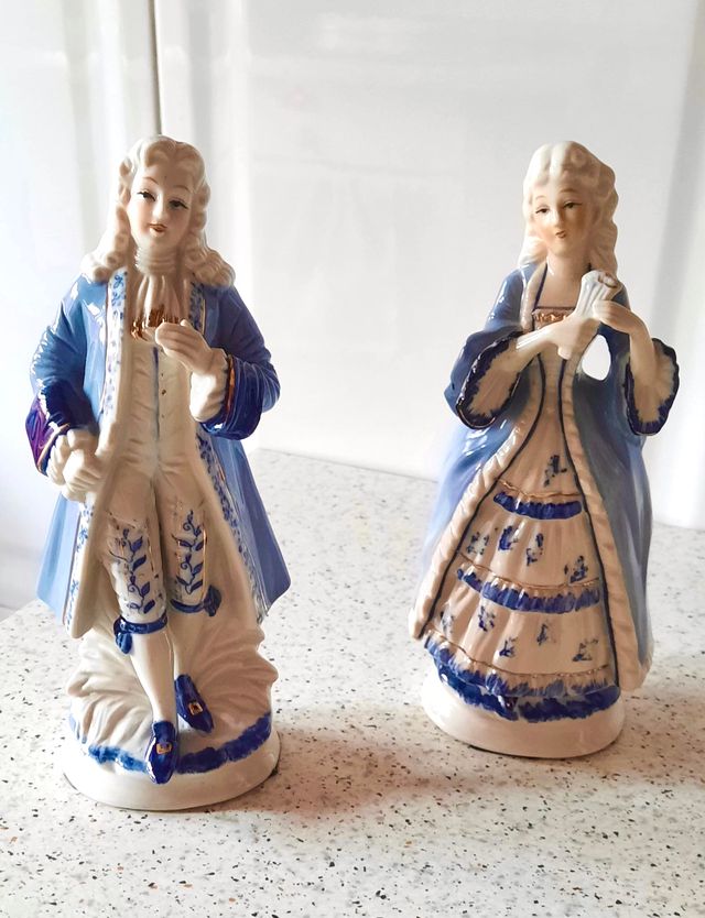 Figuras de porcelana estilo barroco (4 unidades)