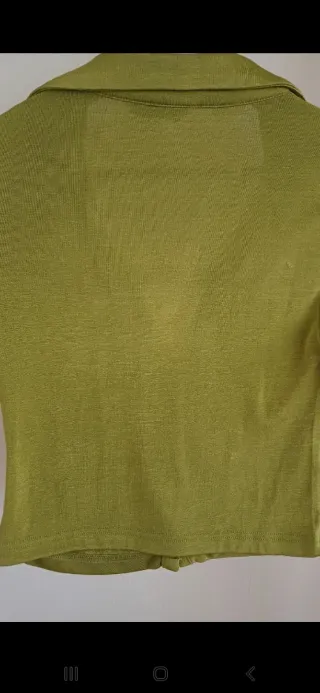 Top verde manga larga drapeado