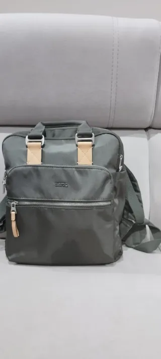 Lote de 7 bolsos y mochilas