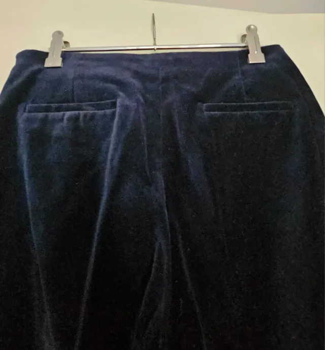 Pantalón recto terciopelo Zara