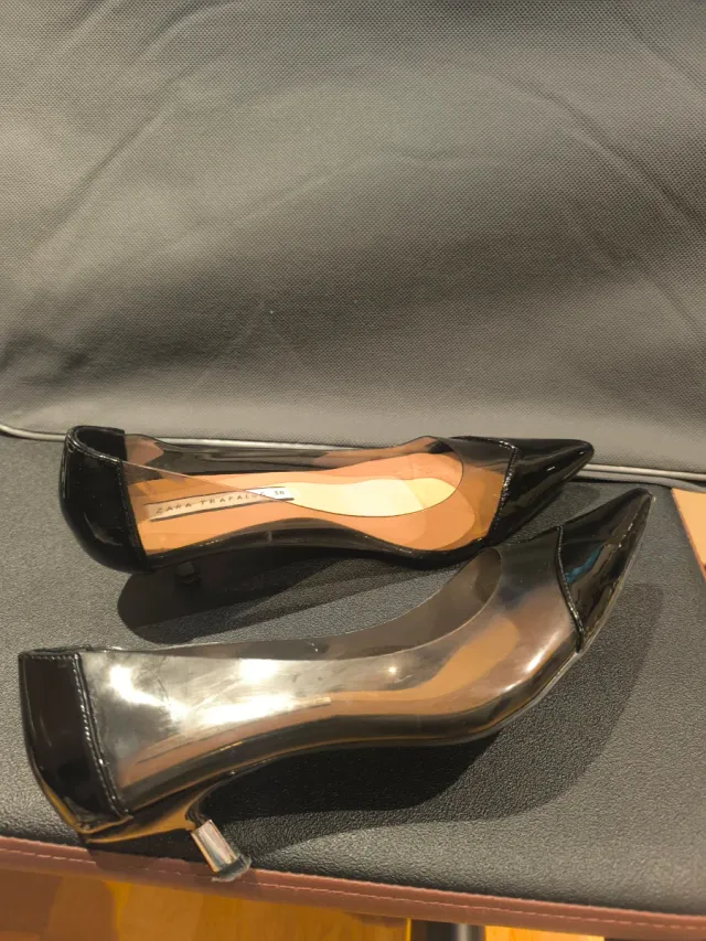 Zapatos tacón kitten vinilo Zara Talla 38