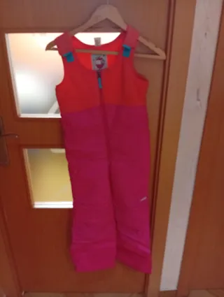 Ropa de esquí infantil