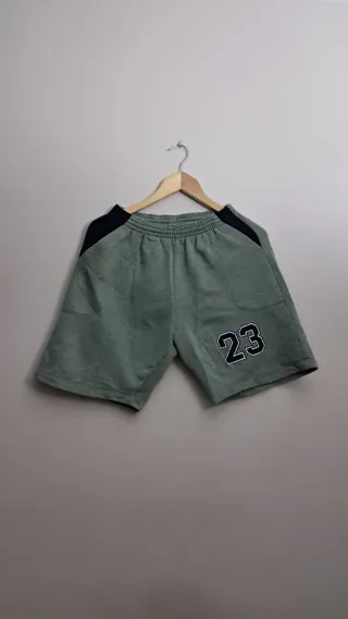 Chándal corto elástico