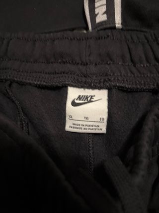 Conjunto deportivo Nike negro hombre