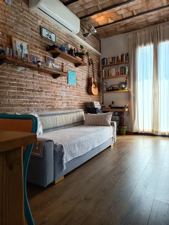 Piso Sants 60m2 2 hab. Reforma Integral.