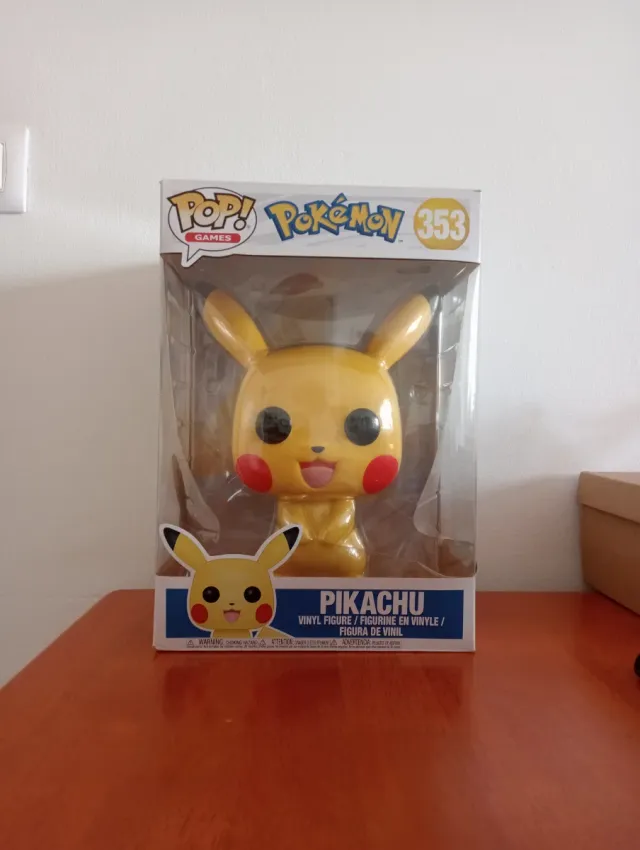 Funko Pop! Pikachu Grande Pokémon 353