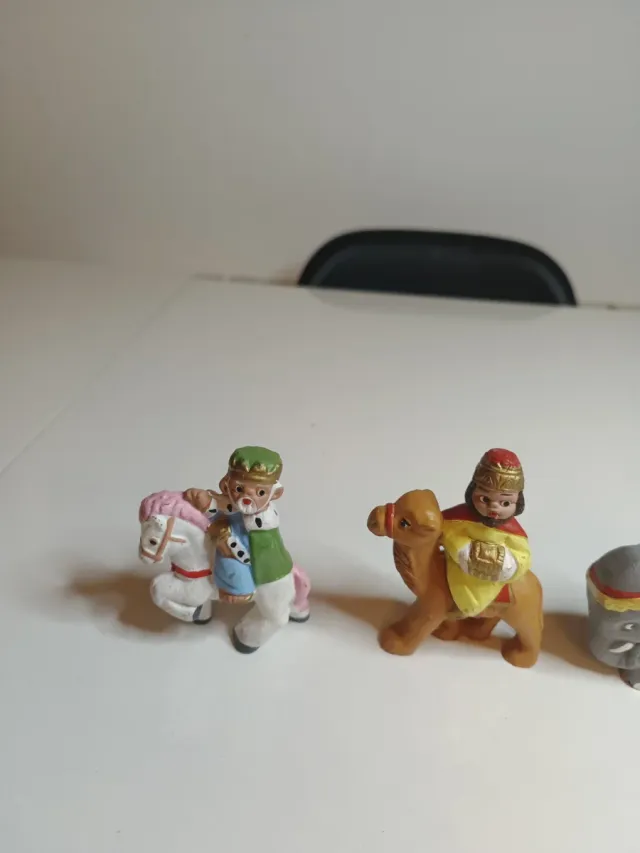 Figuras de Barro Antigas dos Reis Magos