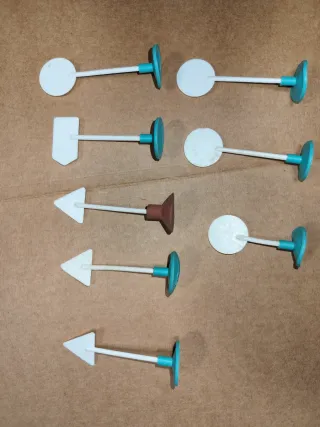 Señales de tráfico de juguete años 70