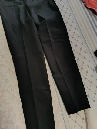 Pantalón de vestir Mango negro