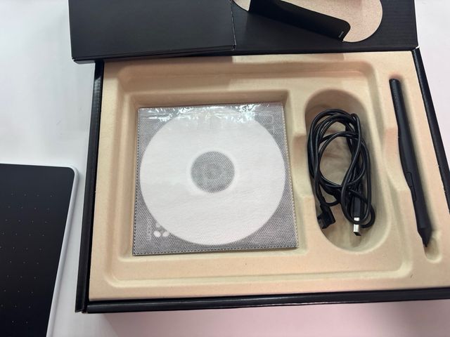 Tableta Gráfica Wacom Intuos Draw