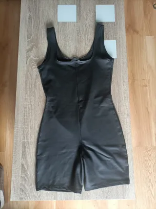 Mono corto negro Primark