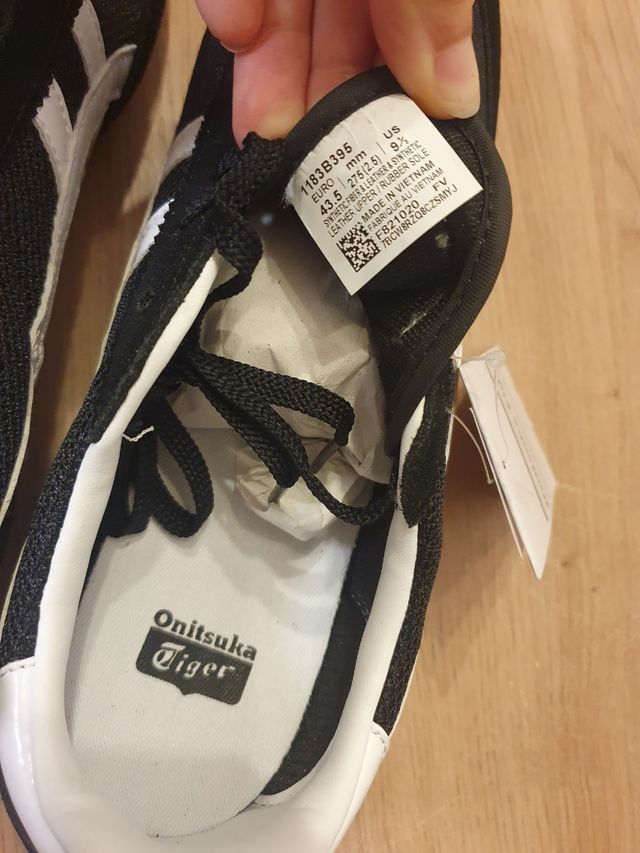 Zapatillas Onitsuka Tiger negras 43,5