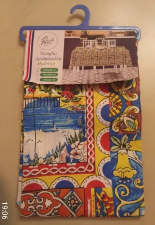 Tovaglia antimacchia 140x180 cm