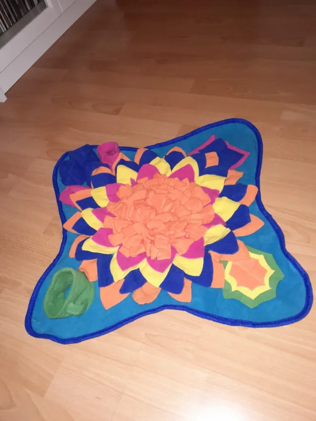 Alfombra olfativa para perro diseño flor