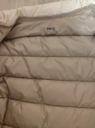 Plumas ligero beige, nuevo