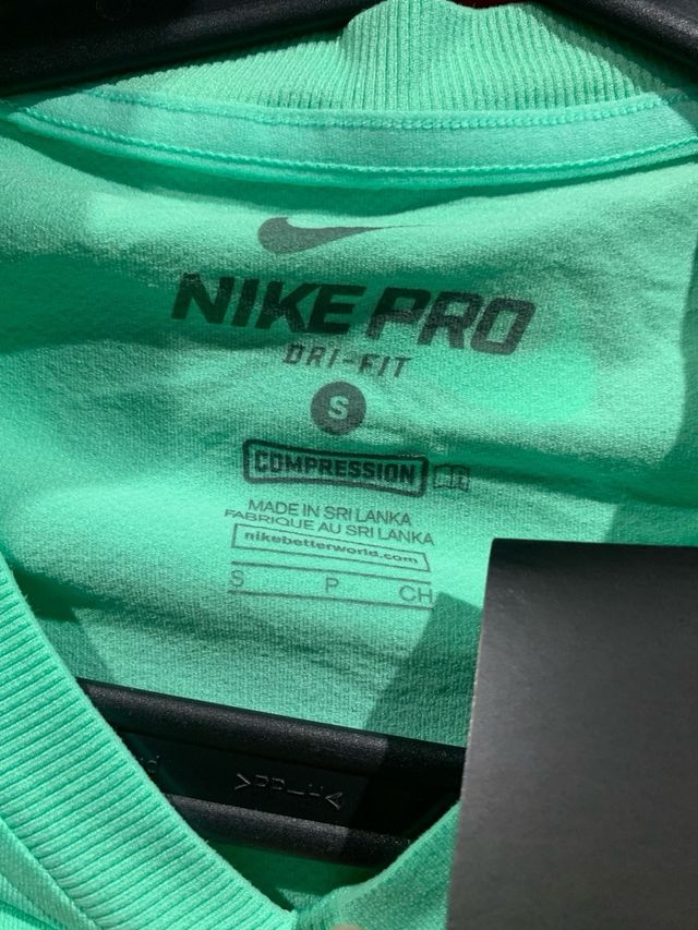 Camiseta Nike Pro Compresión Manga Larga Verde