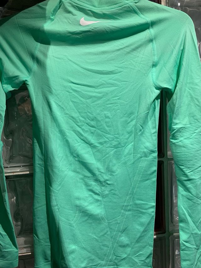 Camiseta Nike Pro Compresión Manga Larga Verde