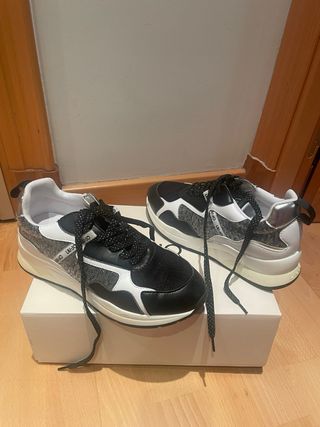 Zapatillas Liu Jo Negras y Blancas