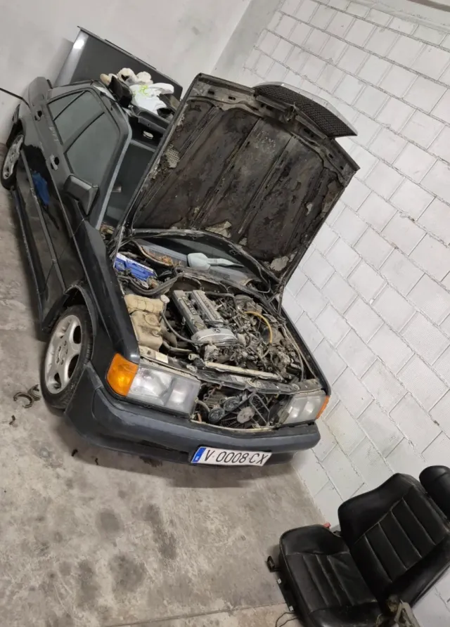 Mercedes-Benz 190 1985