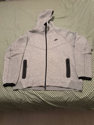 Sudadera Nike Gris con Capucha Unisex