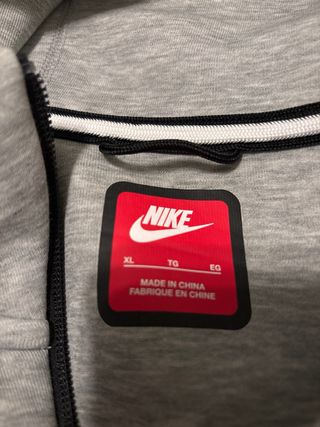 Sudadera Nike Gris con Capucha Unisex
