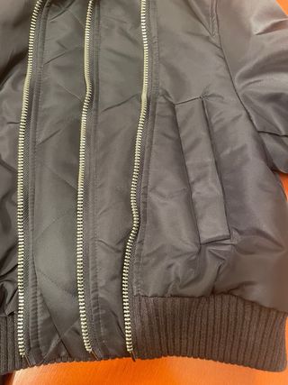 Cazadora bomber cremalleras rayas diplomáticas azu