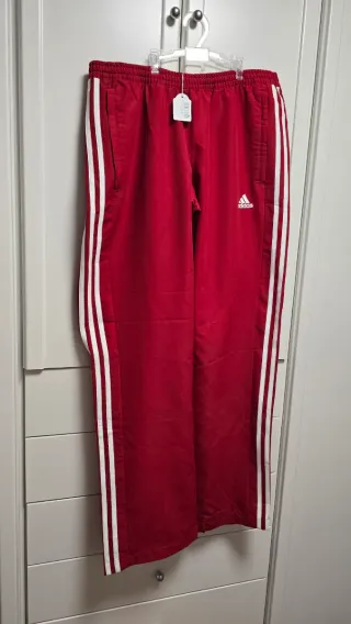 Pantalón chándal Adidas rojo