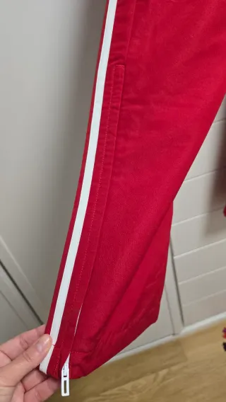 Pantalón chándal Adidas rojo