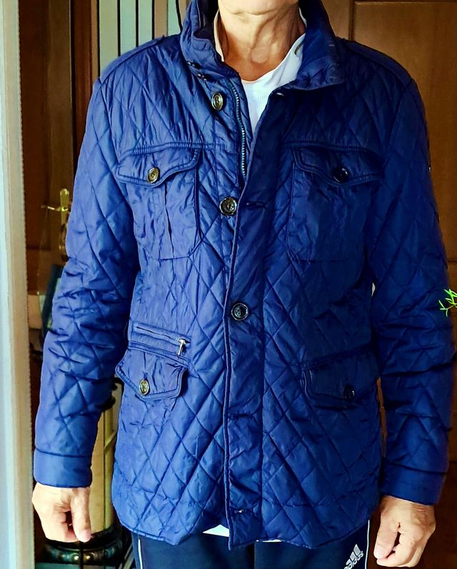 Parka acolchada ligera azul